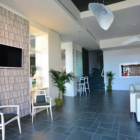 La Scogliera Hotel