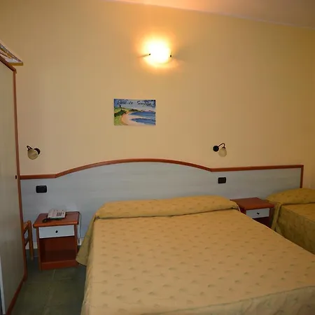 La Scogliera Отель 3*